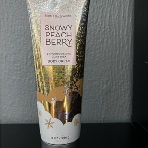 Snowy Peach Berry body cream